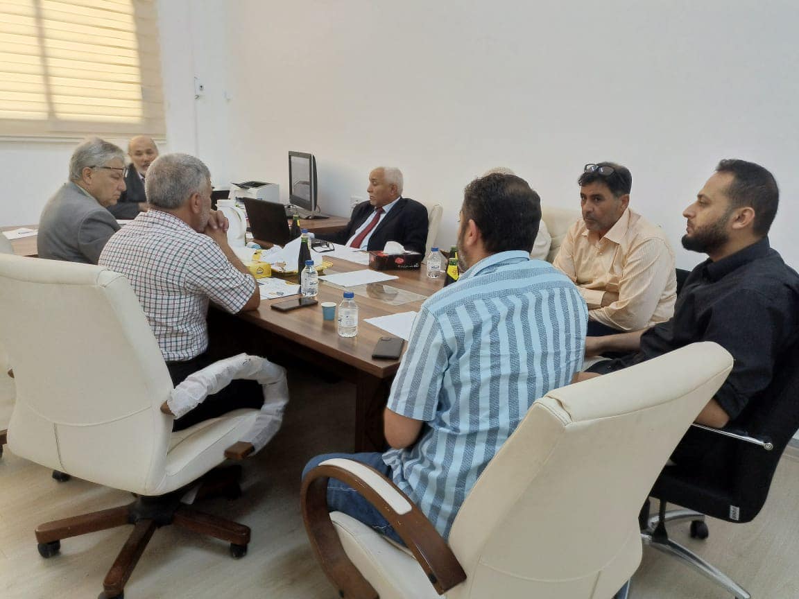 إجتماع علمي لكل  لجان المؤتمر العلمي الأول لكلية اللغات والترجمة