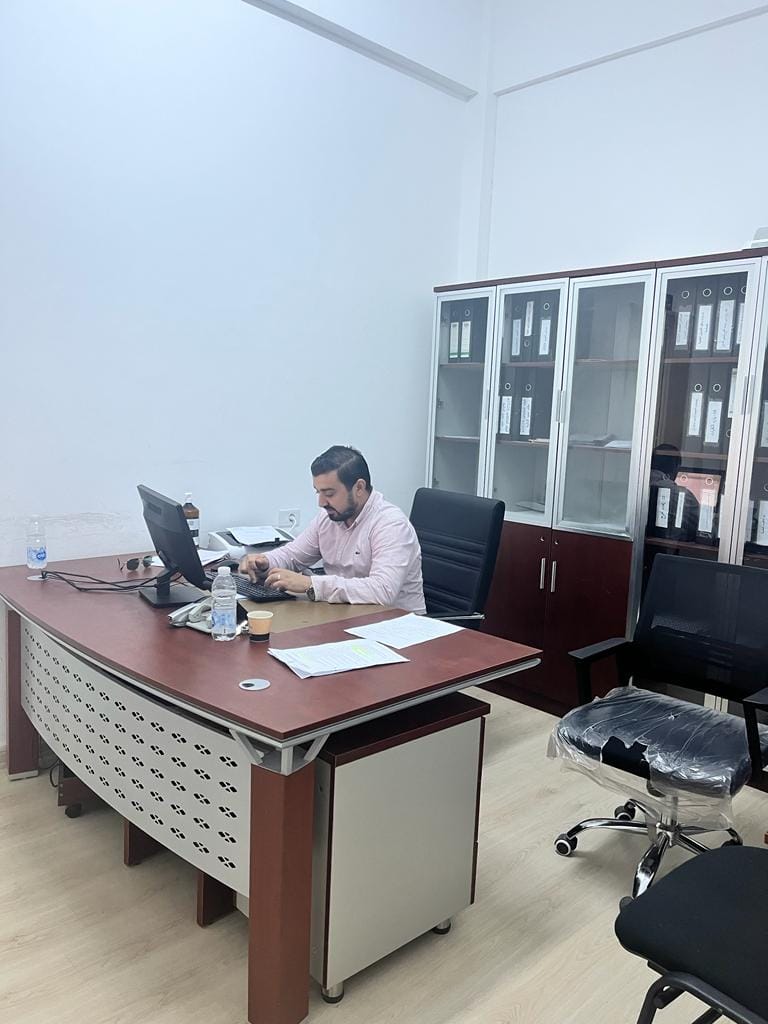 فريق الجودة في تجهيز ملفات الاعتماد المؤسسي بكلية اللغات والترجمة