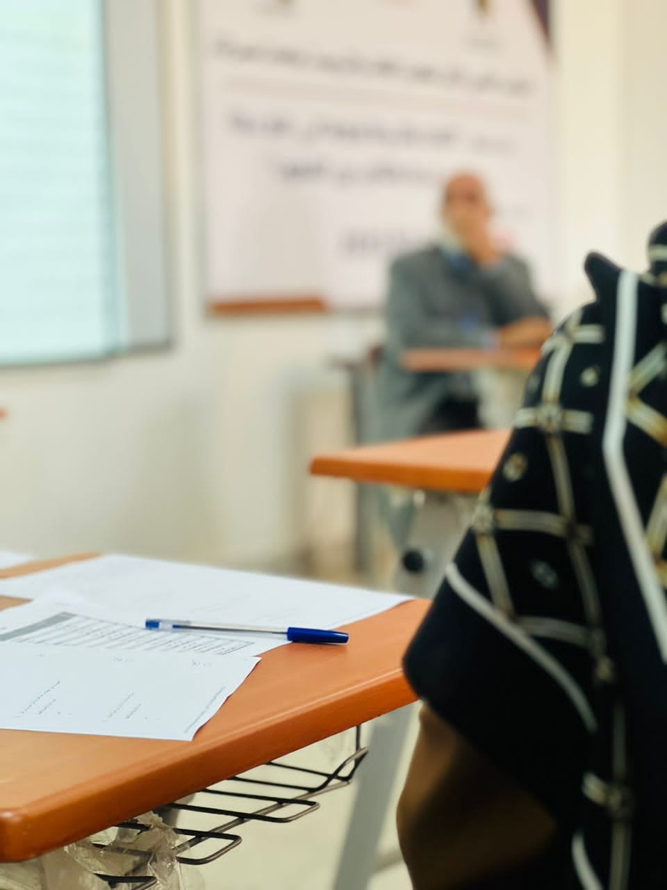 مدى توافق مخرجات البرامج التعليمية بكلية اللغات والترجمة مع متطلبات سوق العمل