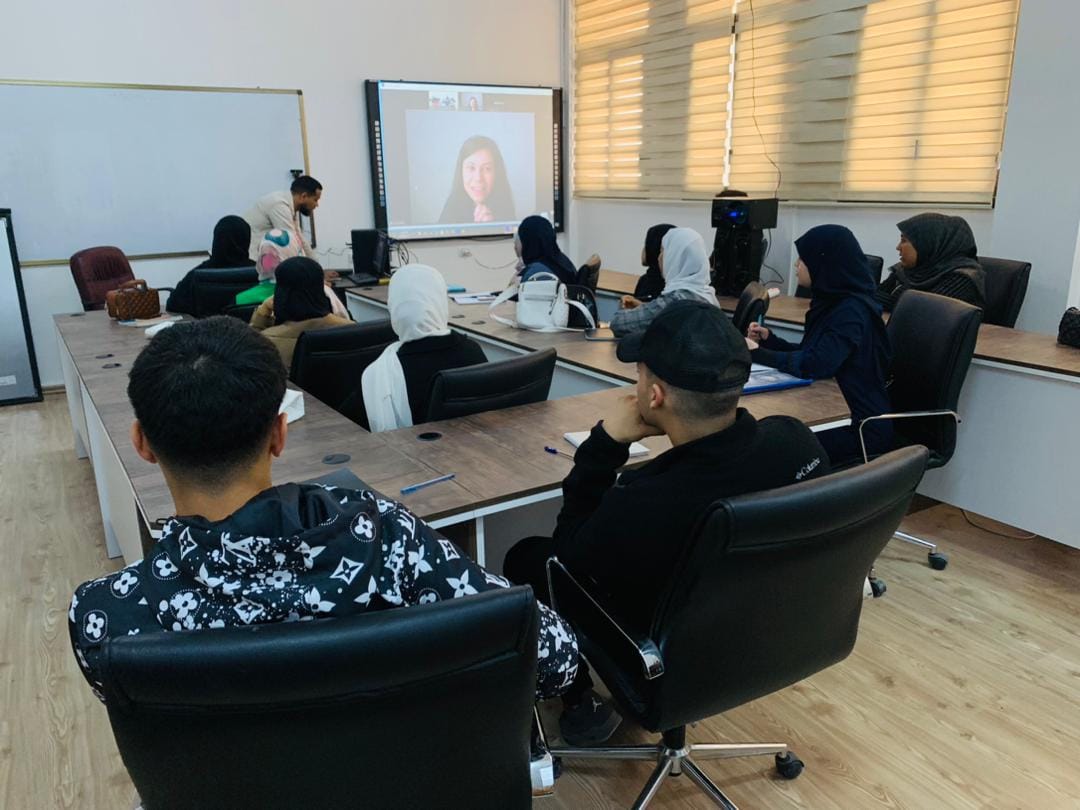 نفذت اليوم أولي محاضرة قسم اللغة تركية  عبر الإنترنت في كلية اللغات والترجمة بجامعة مصراتة.